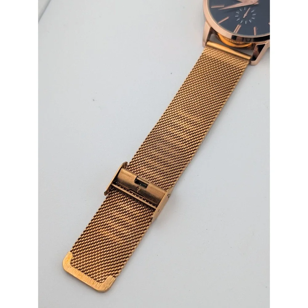 Blue Blood Men's Watch 41mm Case Blue Dial Rose Gold Mesh Metal Band New Battery